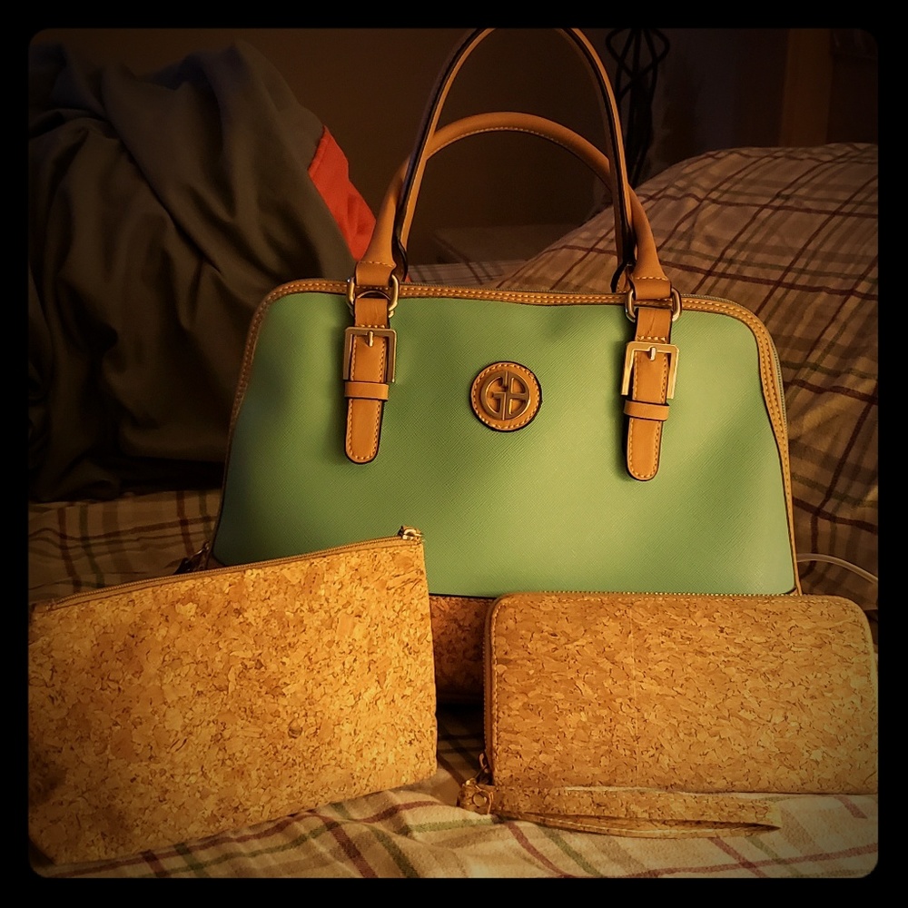 Handbag mint color with wallet and accessories bag
